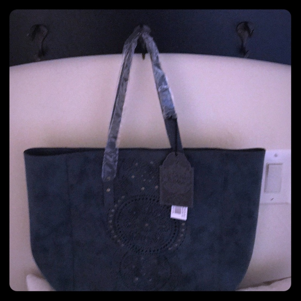 NWT T-shirts &jeans tote 👜